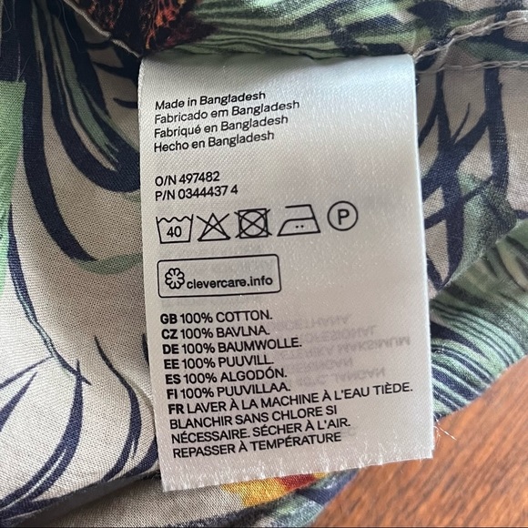 Hawaiian shirt - Picture 3 of 3